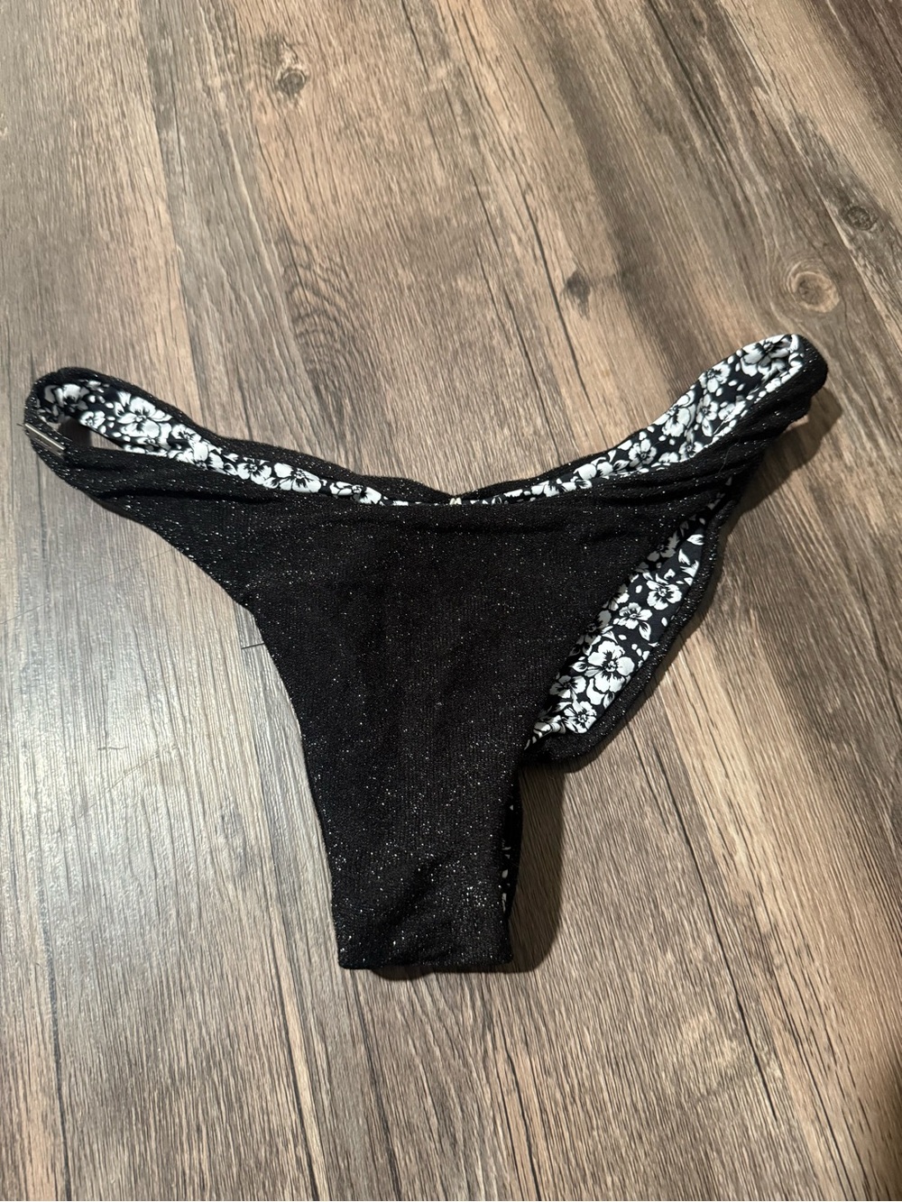 🖤🤍 Maaji Reversible Black & White Bikini Bottoms 🤍🖤